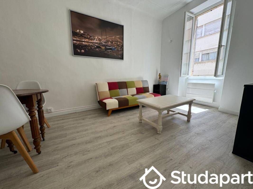 Appartement 4 pièces 72 m² · à Marseille 6ème Arrondissement · 72 m² · 1 300 €/mois