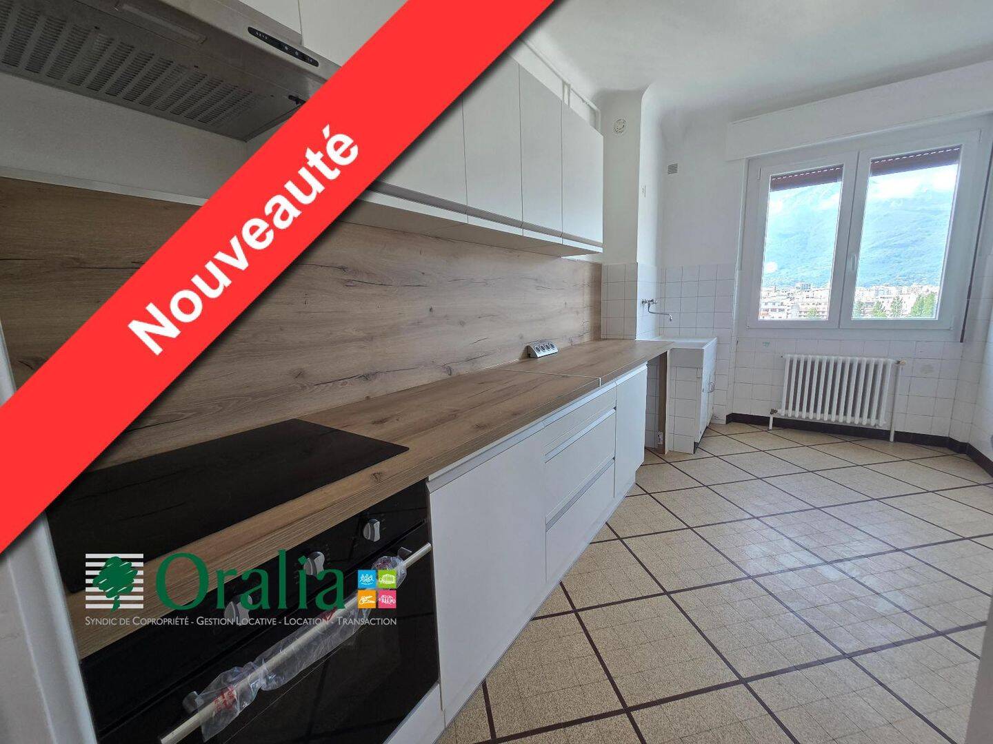 Appartement 3 pièces 94 m² · à Grenoble · 94,3 m² · 1 097 €