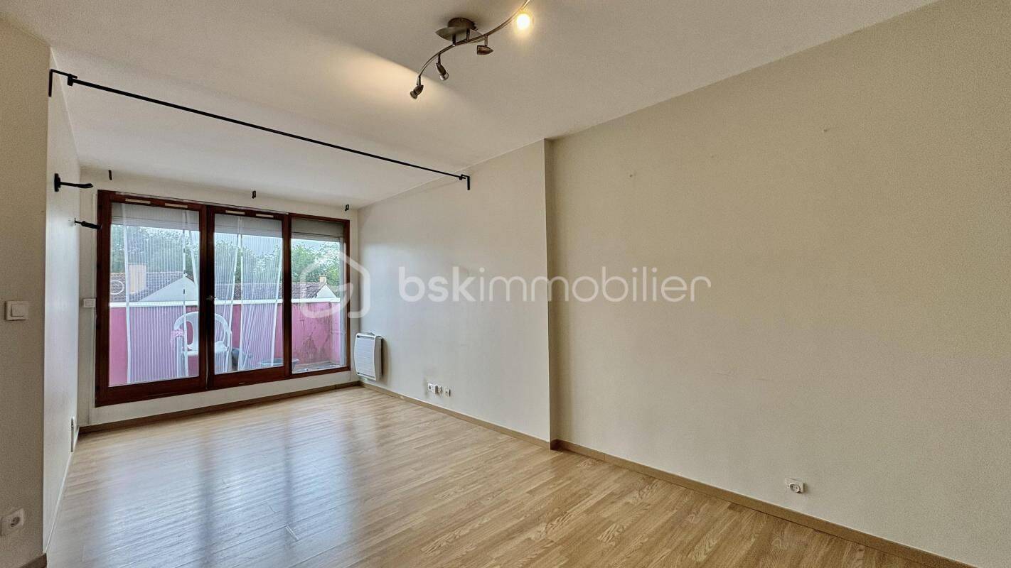 Appartement 2 pièces 46 m² · à Évry-Courcouronnes · 45,6 m² · 139 000 €