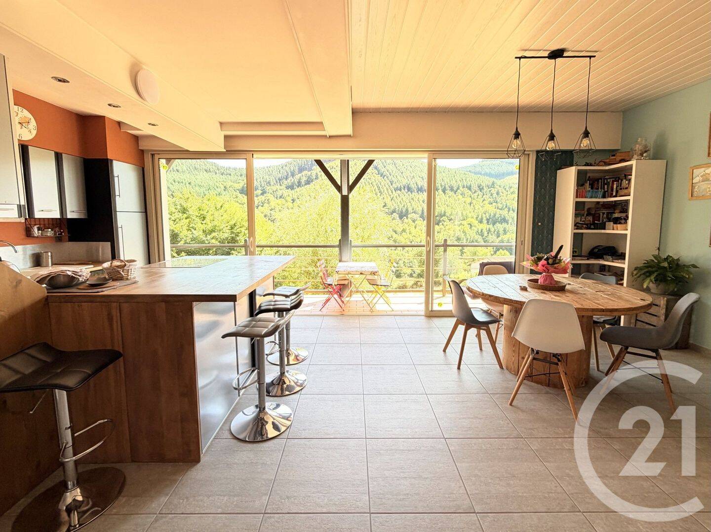 Maison 5 pièces 89 m² · à Saint-Marcel-l'Éclairé · 88,8 m² · 1 150 €
