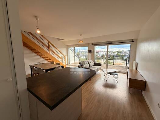 Duplex à louer 1 300 € 4 pièces 3 chambres 69 m² Étage 5/6 Cleunay-Arsenal Redon Rennes 35000