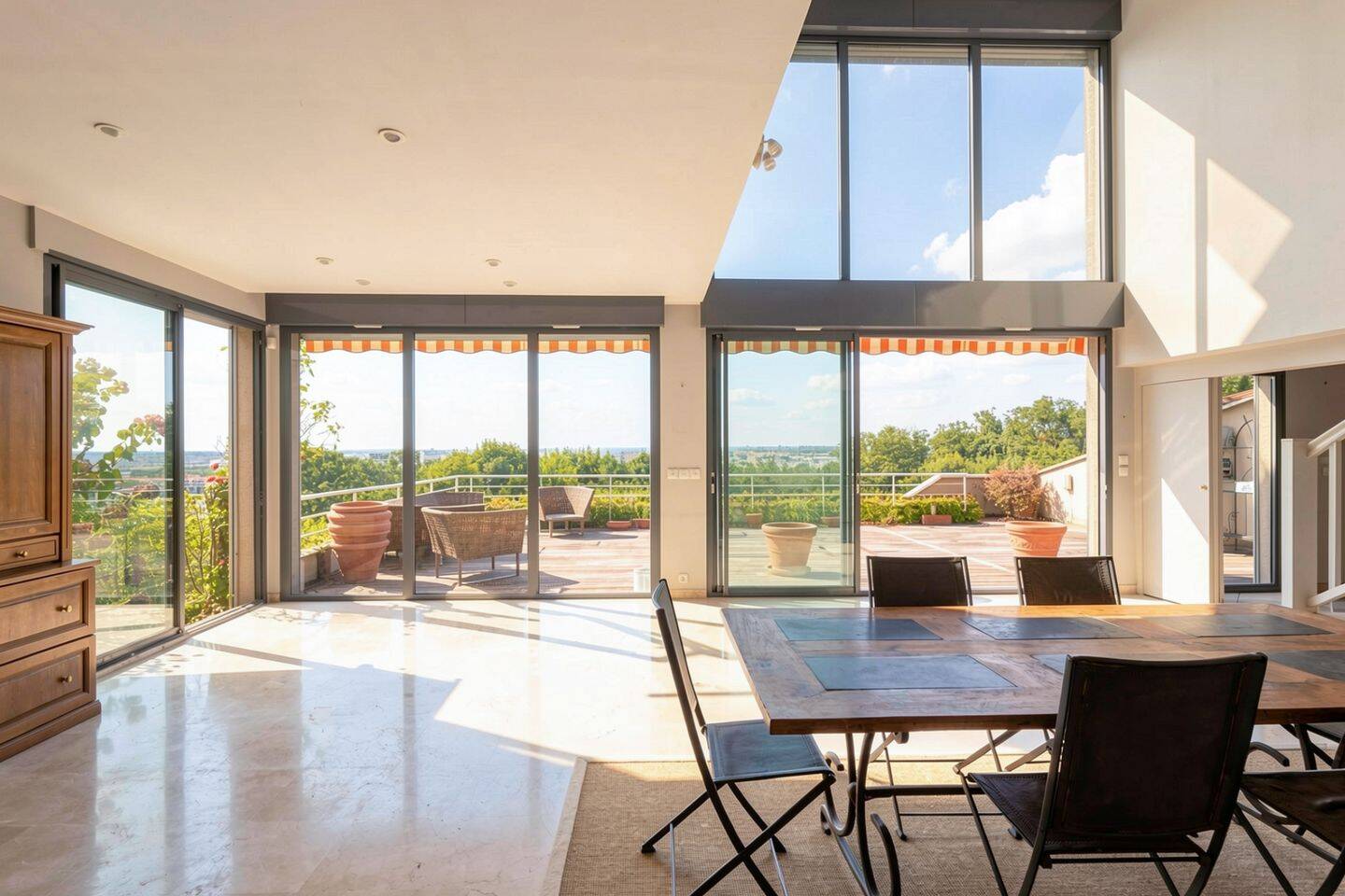 Maison 5 pièces 172 m² · à Sainte-Foy-lès-Lyon · 171,6 m² · 1 095 000 €