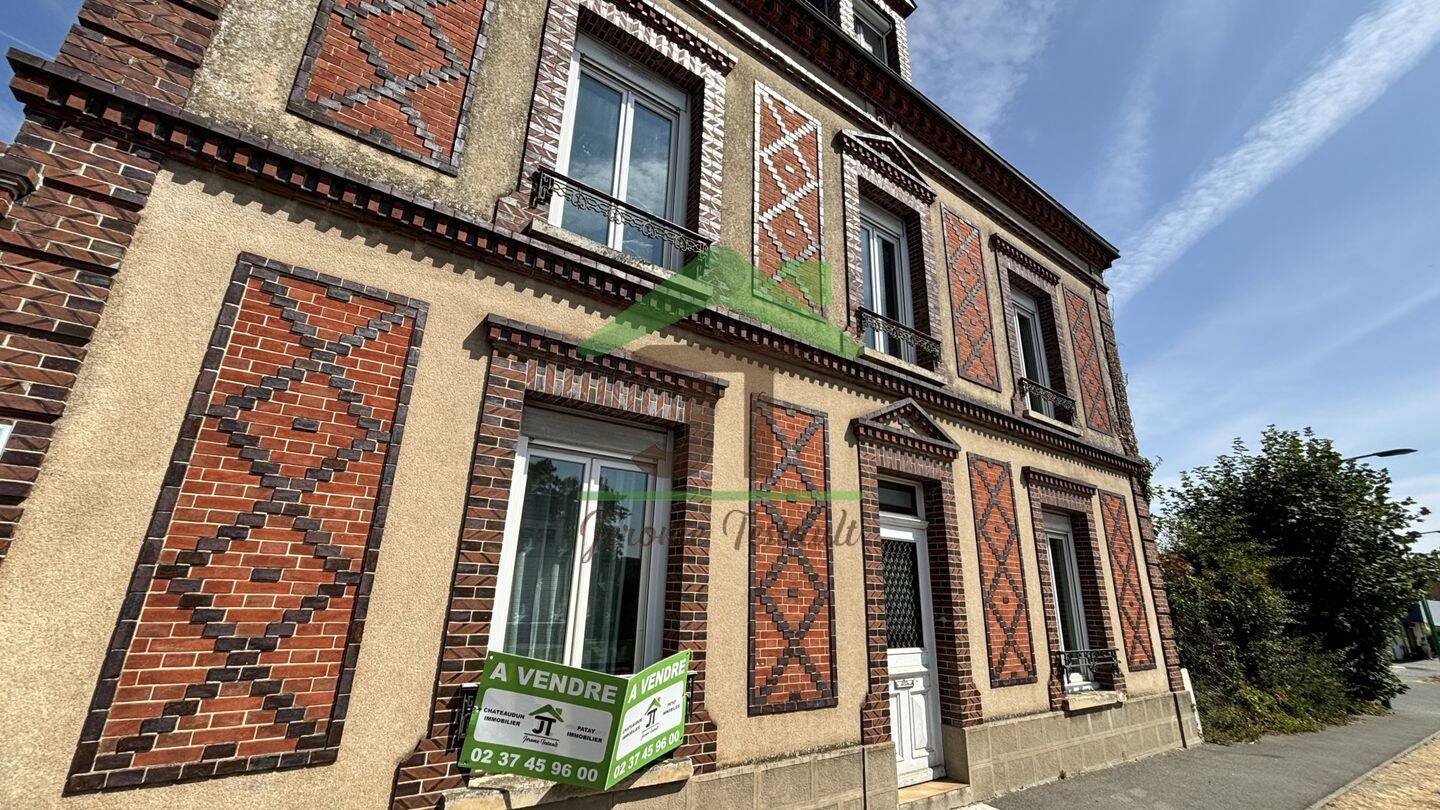 Maison 7 pièces 173 m² · à Châteaudun · 173 m² · 180 000 €