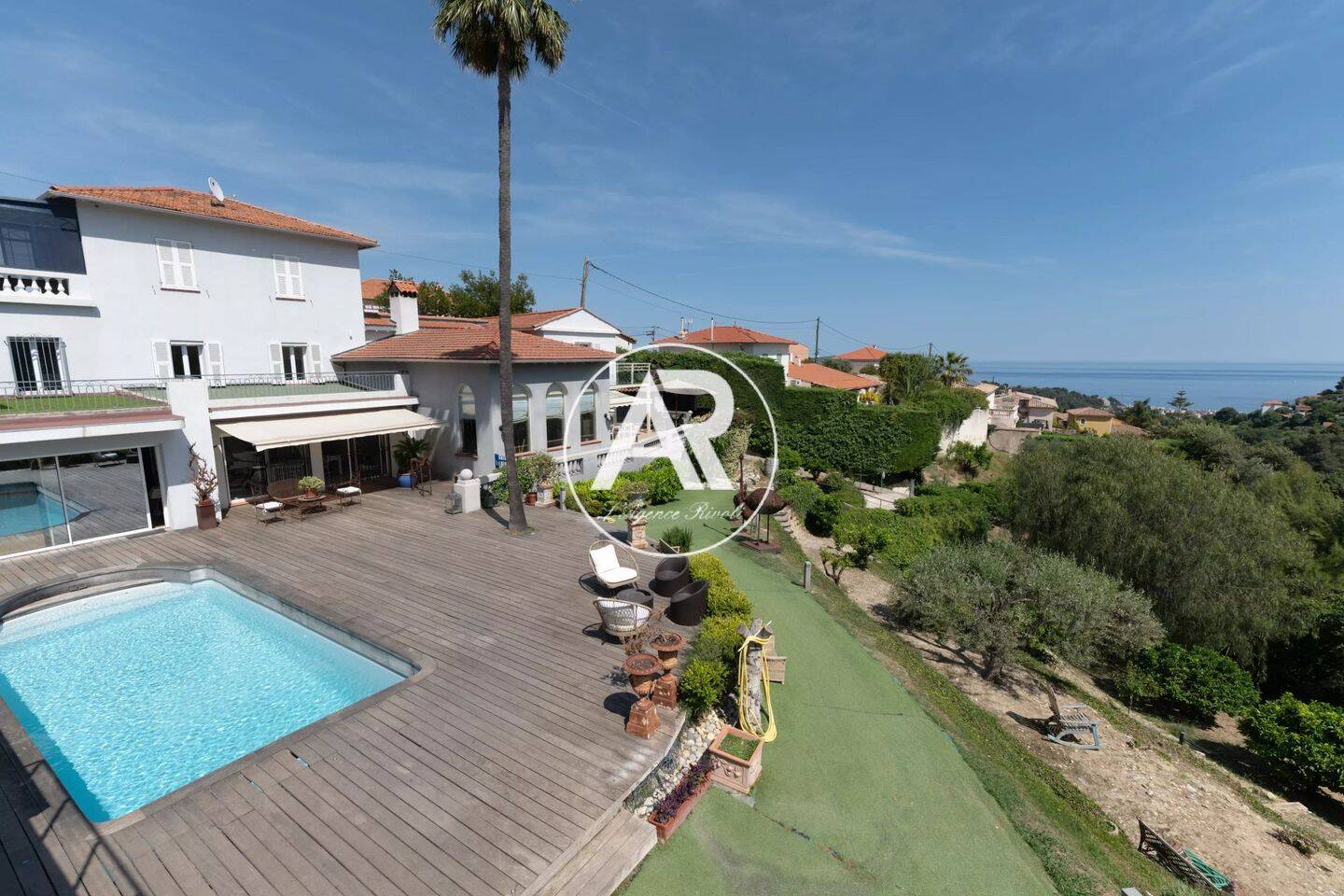 Maison 10 pièces 308 m² · à Nice · 308,4 m² · 2 450 000 €