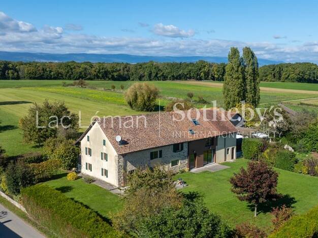 Maison à vendre 1 195 000 € 9 pièces 5 chambres 309 m² 2 027 m² de terrain Massongy 74140