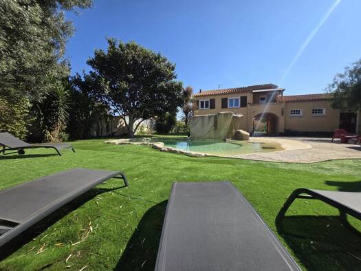 Mas à vendre 990 000 € 16 pièces 8 chambres 536 m² 2 029 m² de terrain Ouest Bompas 66430