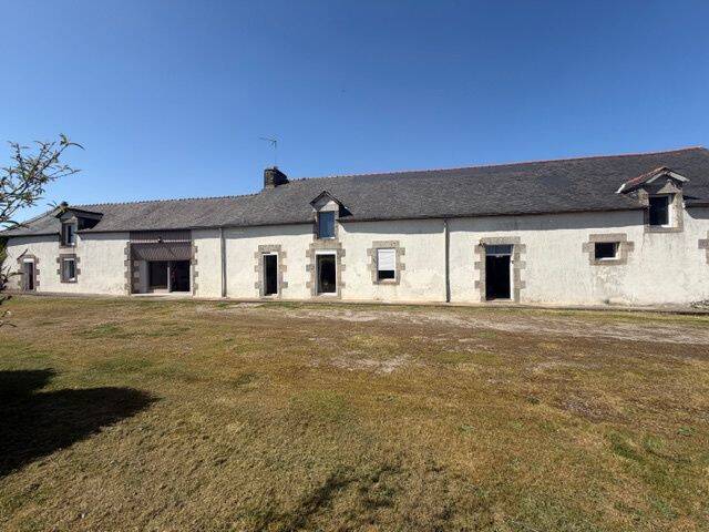 Maison 7 pièces 150 m² · à Crédin · 150 m² · 140 400 €