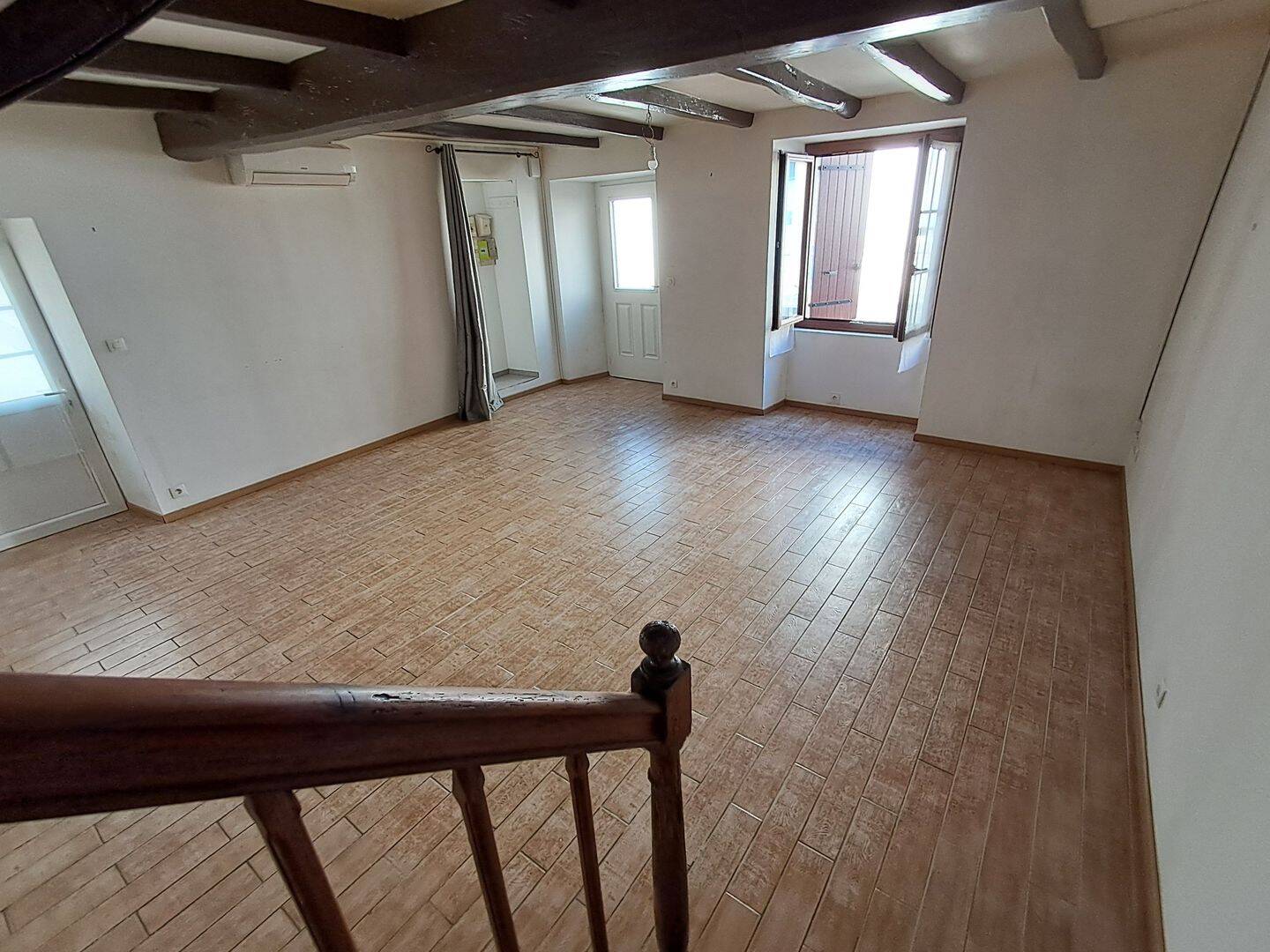 Maison 4 pièces 98 m² · à Saint-Jean-d'Angély · 98 m² · 792 €/mois