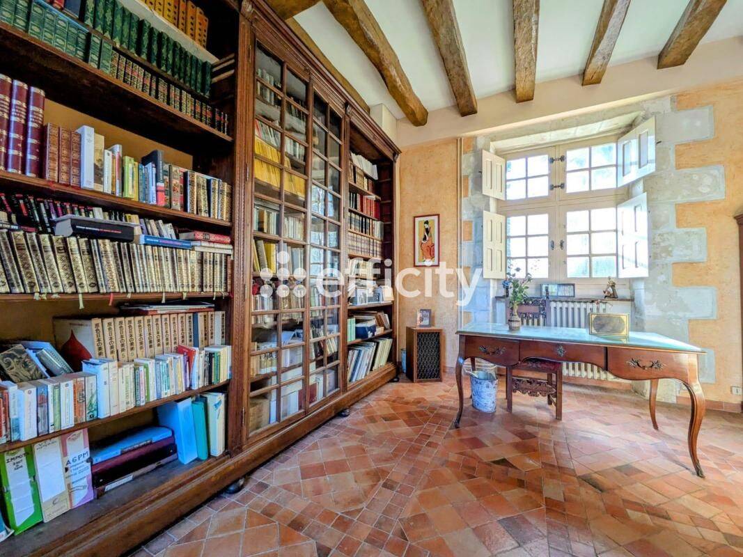 Maison 9 pièces 321 m² · à Veigné · 321 m² · 774 000 €