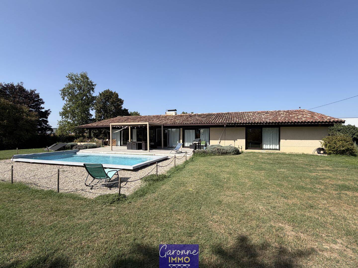 Maison 6 pièces 200 m² · à Damazan · 200 m² · 273 000 €
