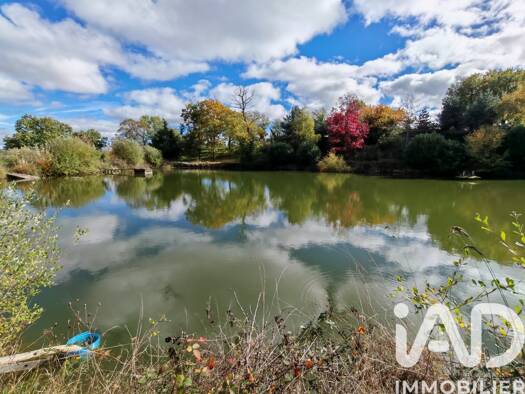 Terrain constructible à vendre 192 000 € 113 246 m² de terrain Néris-les-Bains 03310