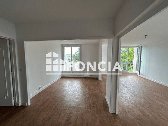 Appartement 5 pièces 99 m² · à Billère · 99,3 m² · 899 €