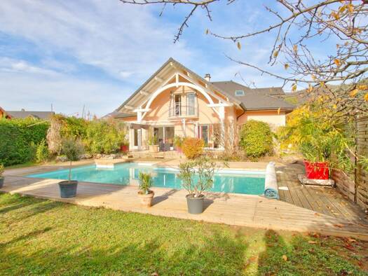 Villa à vendre 1 320 000 € 9 pièces 6 chambres 279,2 m² 1 117 m² de terrain Challes-les-Eaux 73190