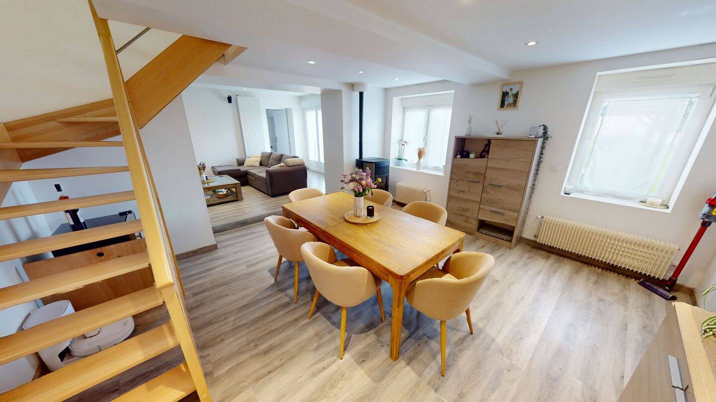 Maison 6 pièces 96 m² · à Sommervieu · 96 m² · 299 000 €