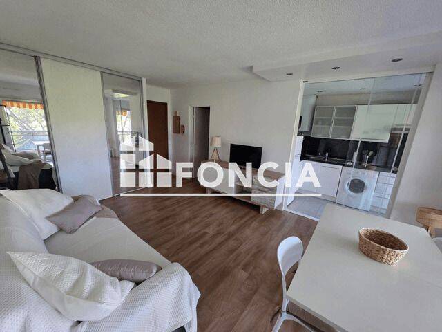 Appartement 1 pièce 29 m² · à Antibes · 28,6 m² · 859 €