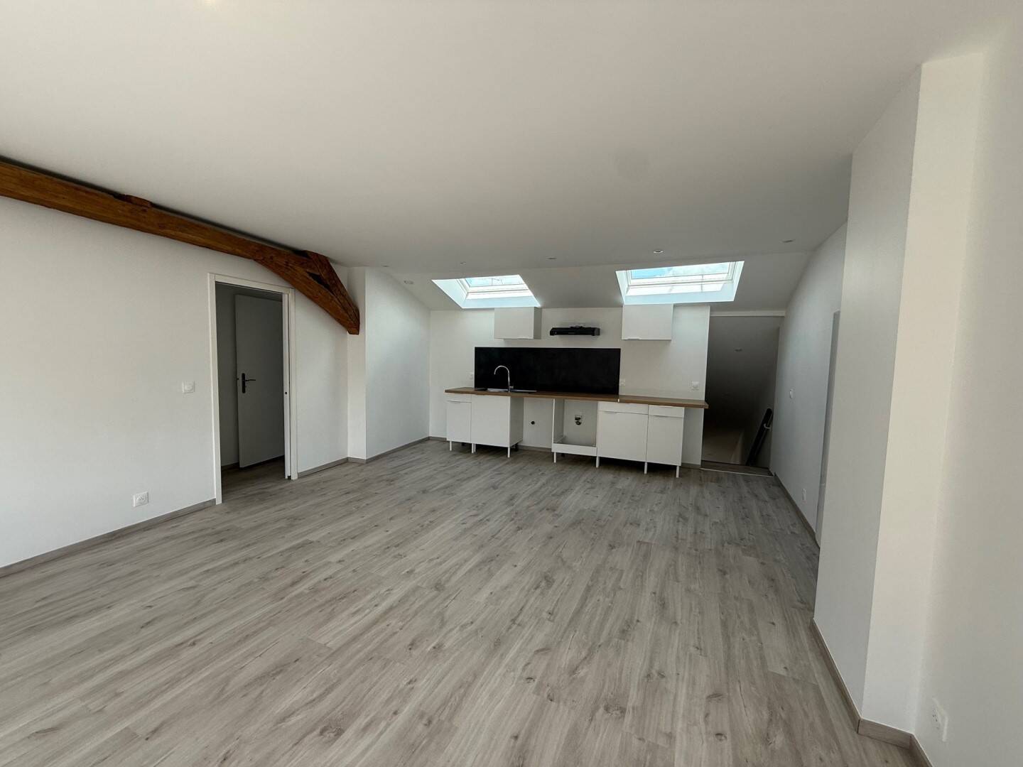 Appartement 3 pièces 70 m² · à Crécy-la-Chapelle · 69,7 m² · 1 200 €