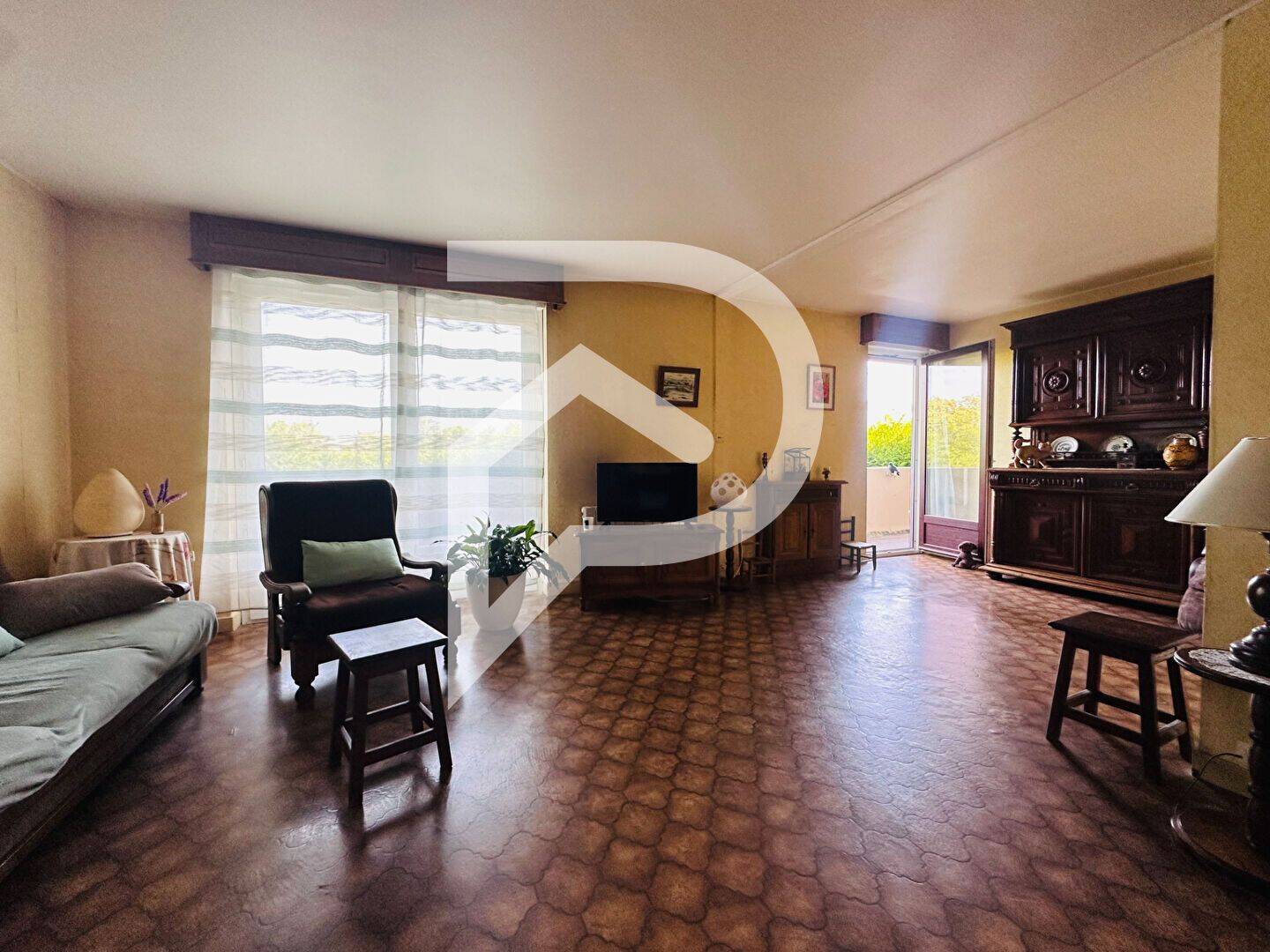 Appartement 4 pièces 83 m² · à Creil · 82,7 m² · 88 000 €