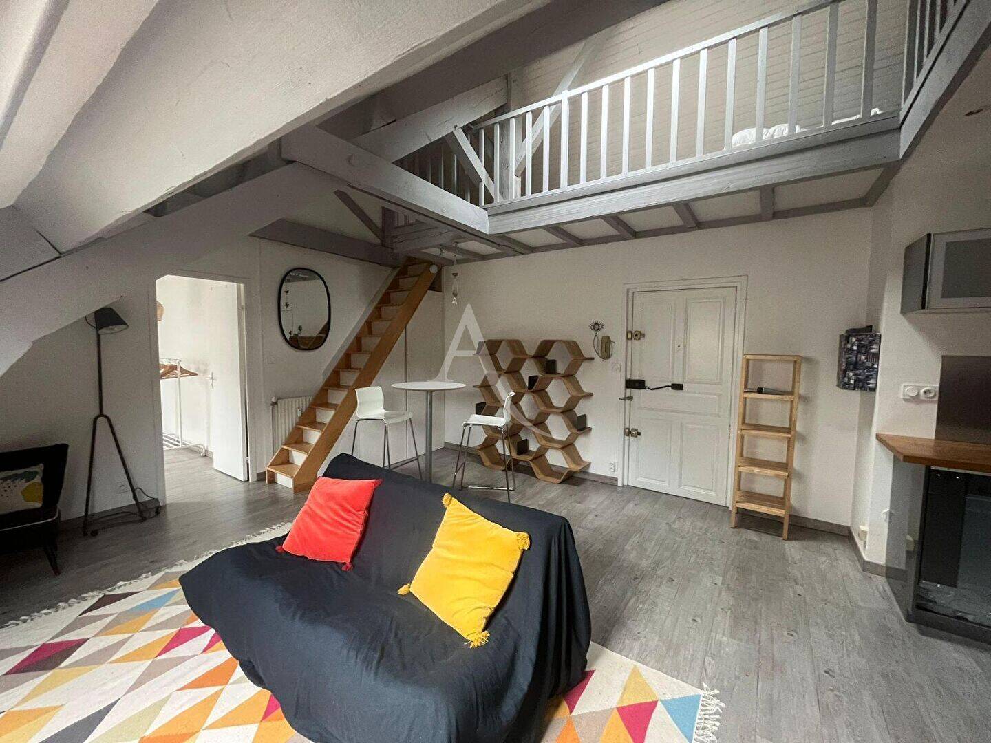 Appartement 2 pièces 64 m² · à Nantes · 64 m² · 899 €
