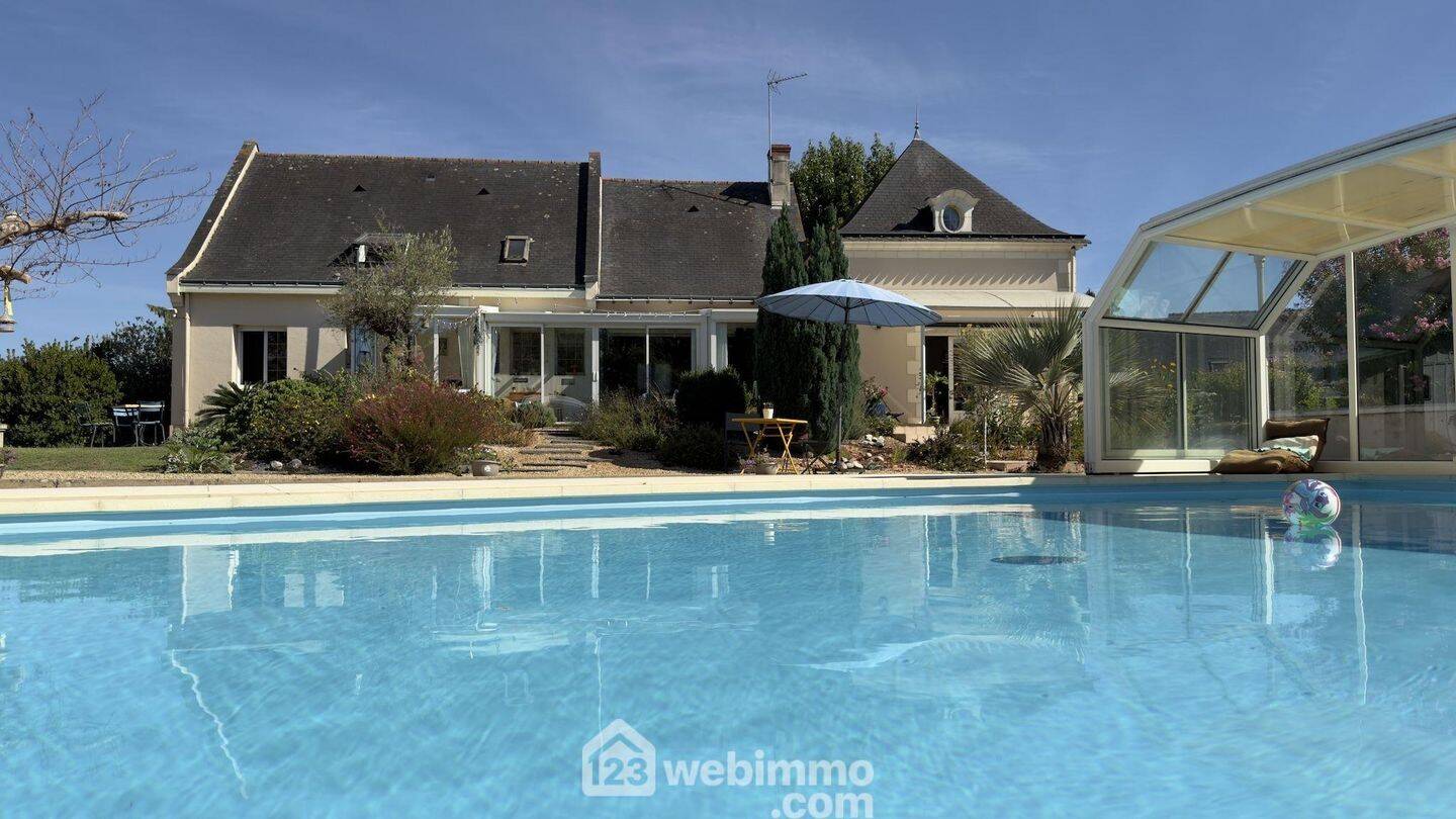 Maison 7 pièces 250 m² · à Mazé-Milon · 250 m² · 399 020 €