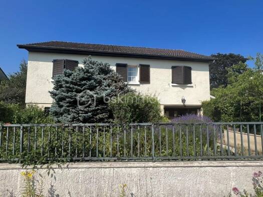 Pavillon à vendre 129 000 € 6 pièces 3 chambres 96 m² Bourg et Hameaux Rive Droite Villeneuve-sur-Yonne 89500