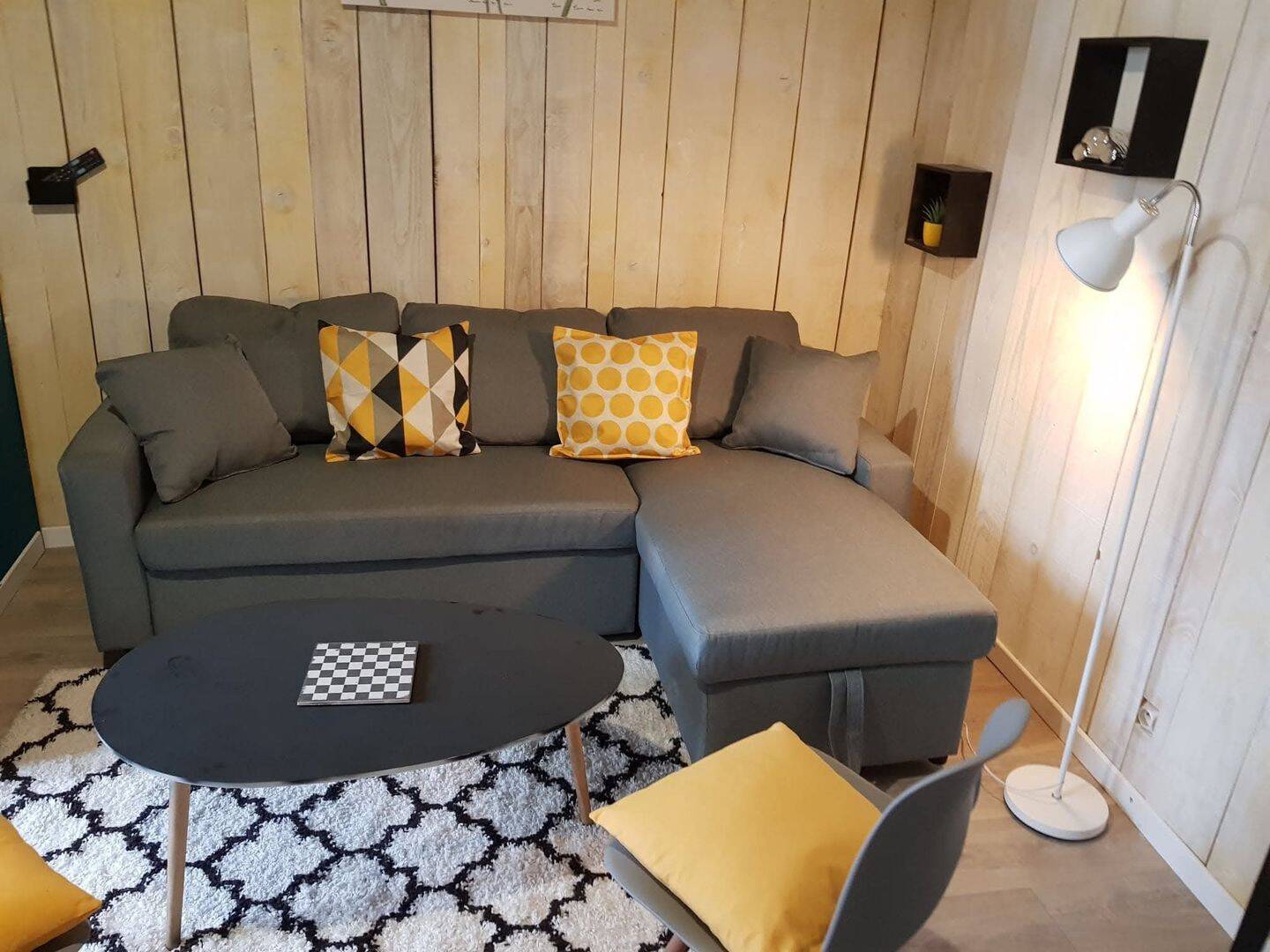 Appartement 1 pièce 20 m² · à Remoulins · 20 m² · 450 €/mois
