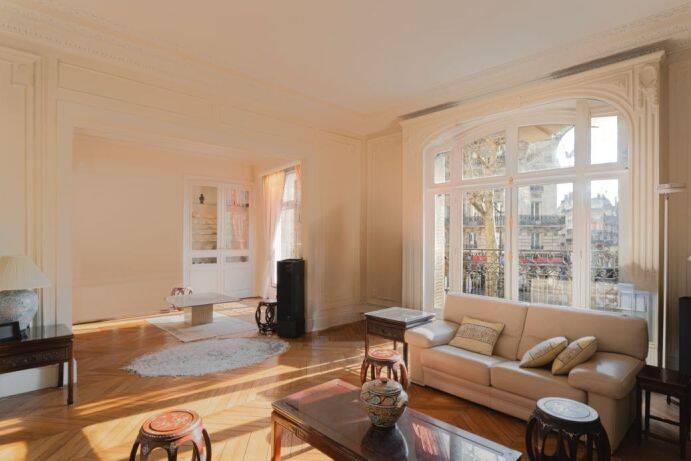 Appartement 8 pièces 281 m² · à Paris 16ème Arrondissement · 281,4 m² · 2 990 000 €