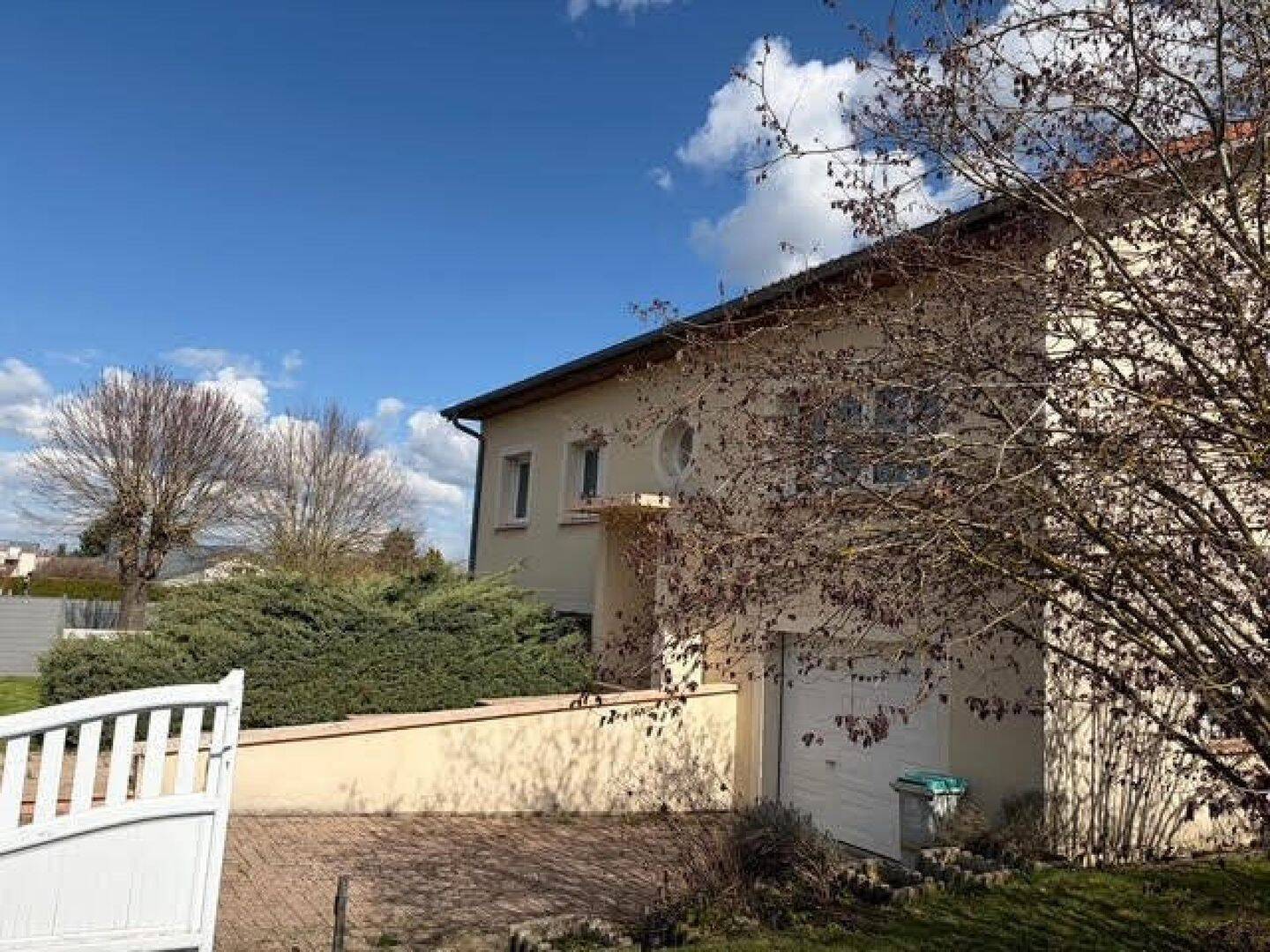 Maison 6 pièces 128 m² · à Charmes · 128 m² · 225 000 €