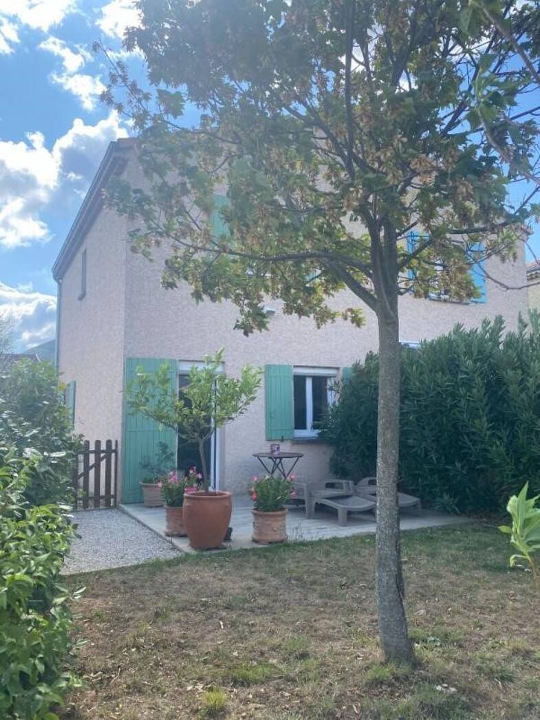 Maison à louer 810 € 3 pièces 2 chambres 59,7 m² 293 m² de terrain Les Tourrettes 26740