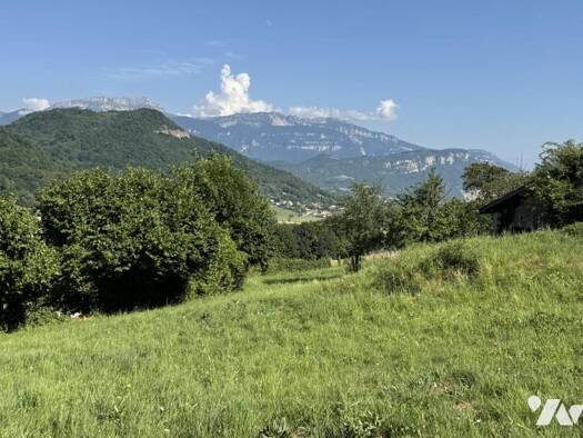 Terrain constructible à vendre 129 000 € 800 m² de terrain Voiron 38500