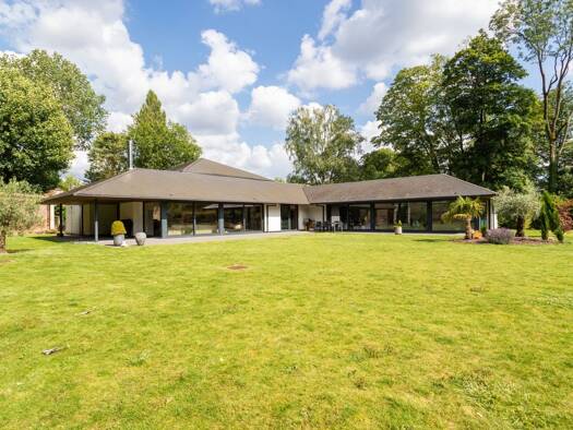 Villa à vendre 1 790 000 € 8 pièces 6 chambres 370 m² 6 500 m² de terrain Lambersart 59130