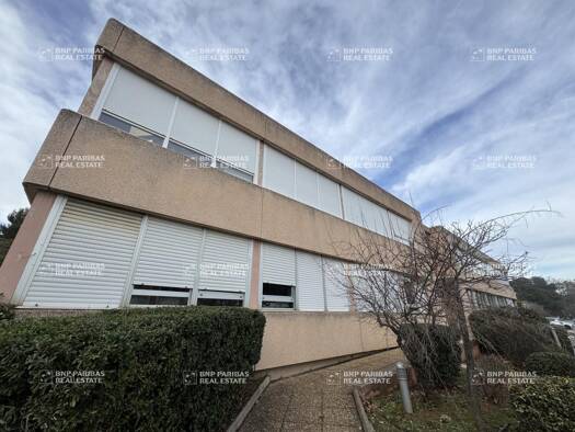 Espace bureau à louer 2 542 € 246 m² de bureaux Avenue de Marseille-Liourat Vitrolles 13127