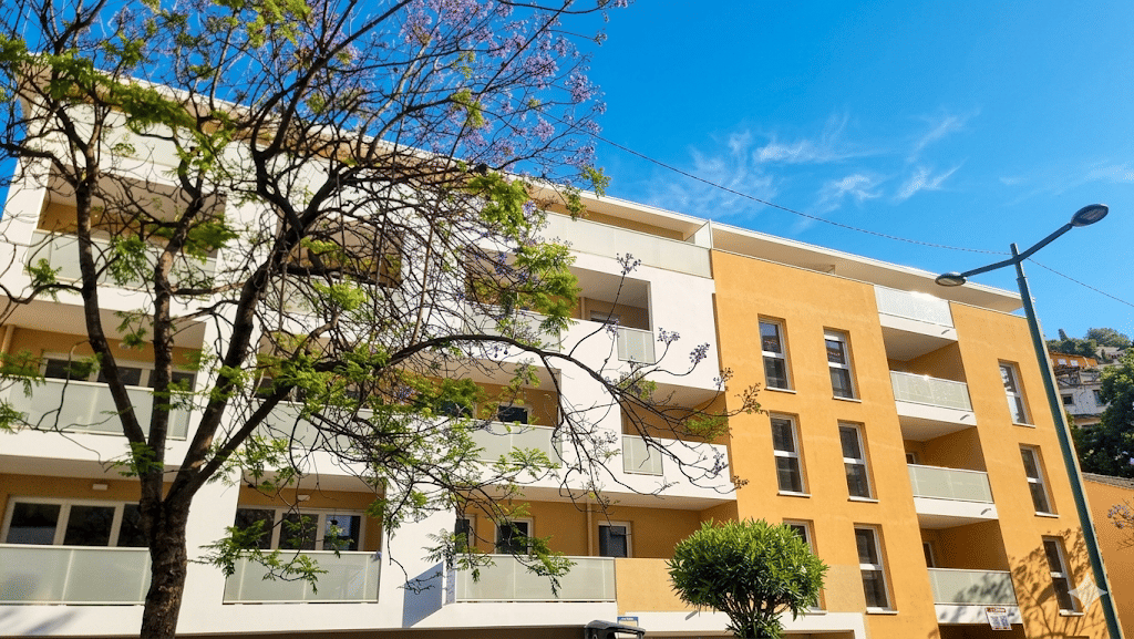 Appartement 4 pièces 78 m² · à Menton · 77,9 m² · 1 433 €