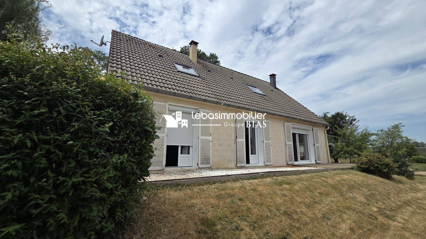 Maison 8 pièces 152 m² · à Yerville · 152 m² · 219 000 €