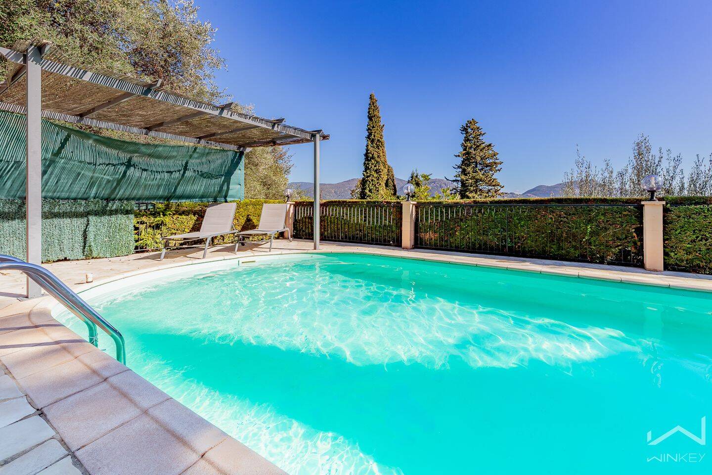 Maison 6 pièces 150 m² · à Carros · 150 m² · 772 000 €