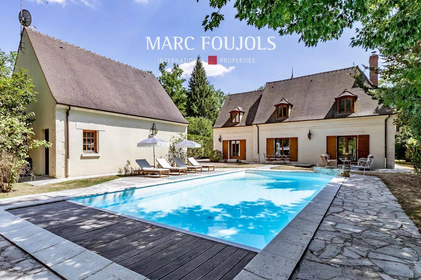 Maison 8 pièces 220 m² · à Lamorlaye · 220 m² · 1 196 000 €