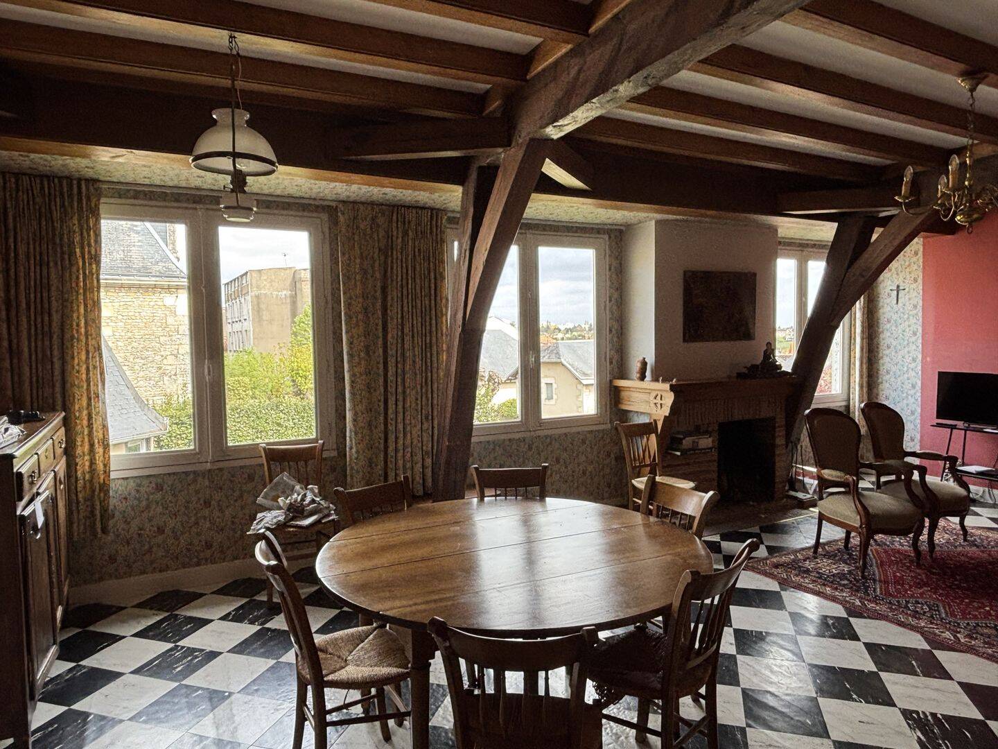 Appartement 5 pièces 158 m² · à Poitiers · 158,3 m² · 278 720 €