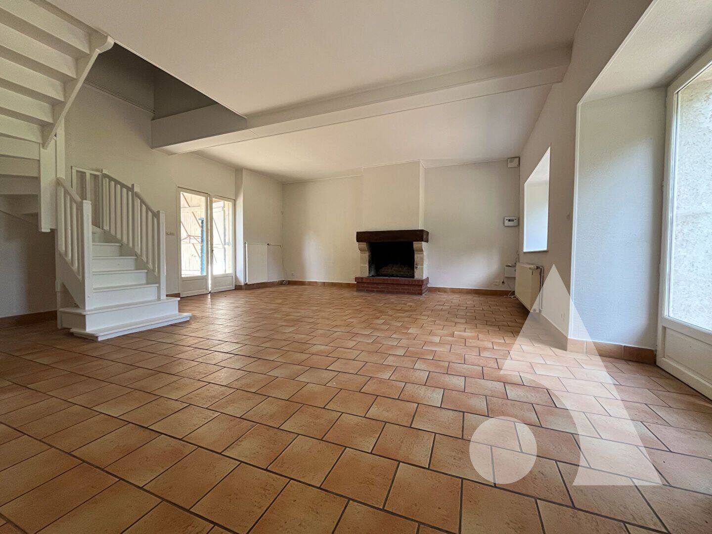 Maison 6 pièces 171 m² · à Blincourt · 171 m² · 1 550 €/mois