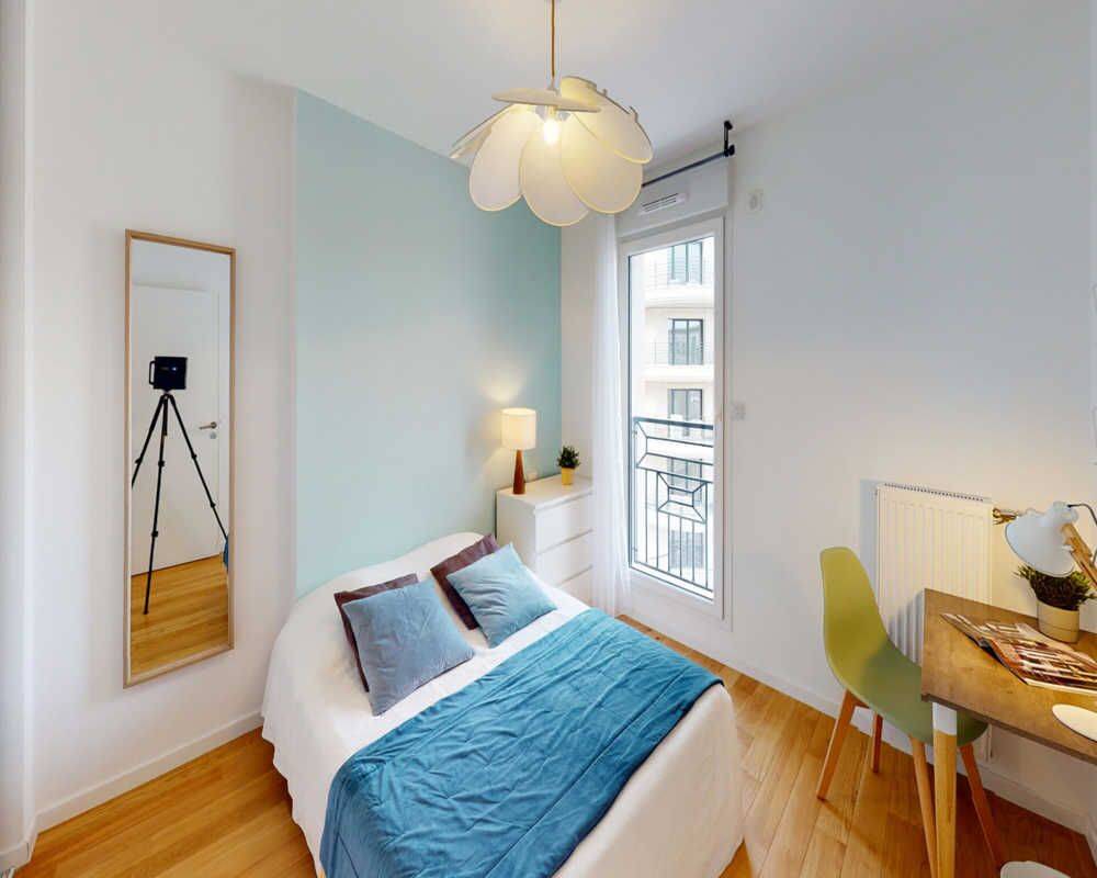 4 pièces 90 m² · à Pantin · 90 m² · 980 €