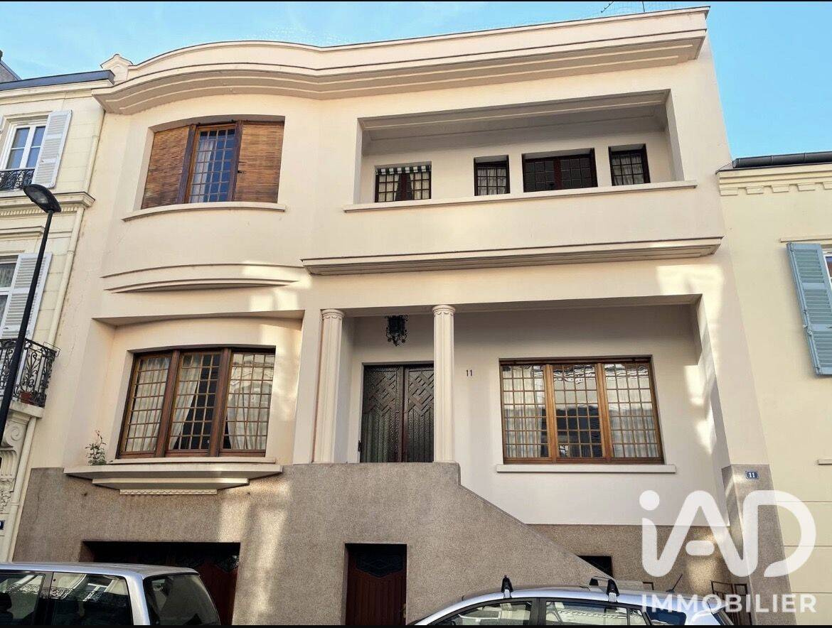 Maison 8 pièces 253 m² · à Vichy · 253 m² · 410 000 €