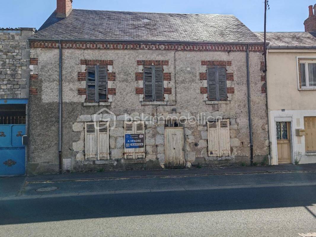 Maison 4 pièces 101 m² · à Chevilly · 101,3 m² · 75 000 €