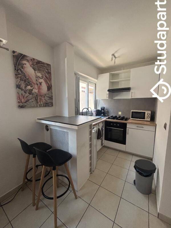 Appartement 1 pièce 28 m² · à Vallauris · 28 m² · 800 €/mois
