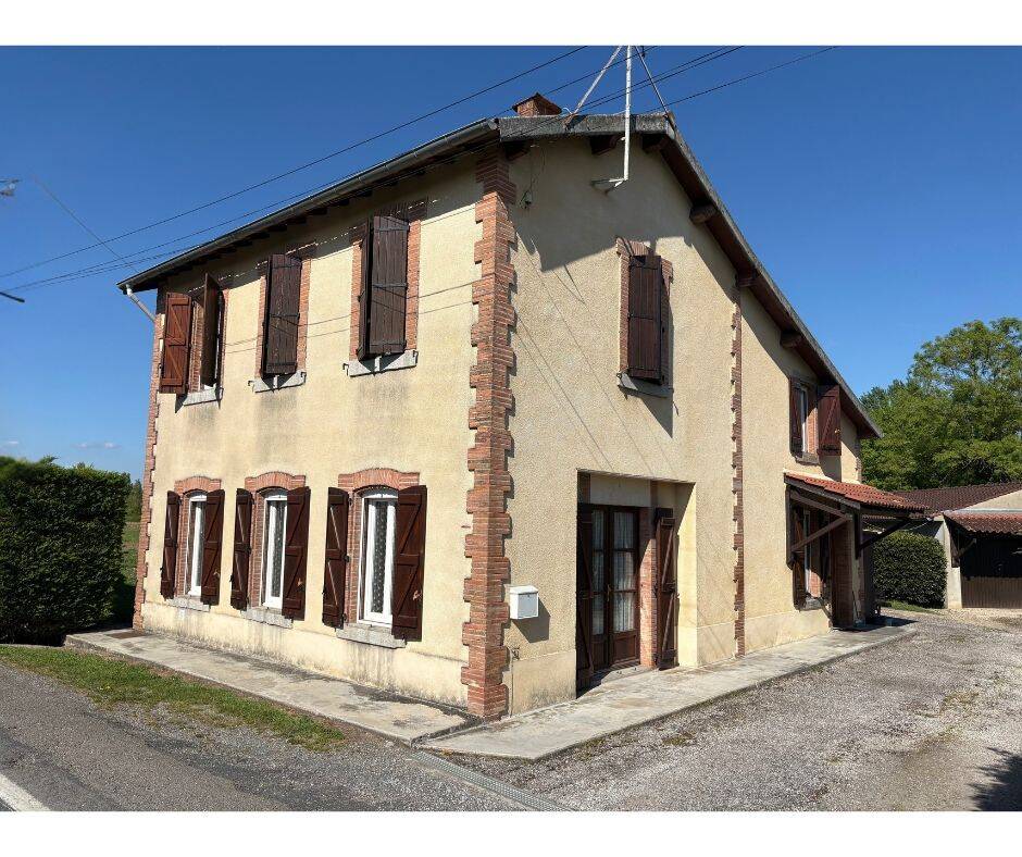 Maison 6 pièces 148 m² · à Blan · 148 m² · 240 000 €