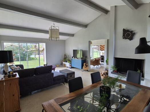 Maison à vendre 357 000 € 6 pièces 3 chambres 149 m² 22 052 m² de terrain Monségur 33580