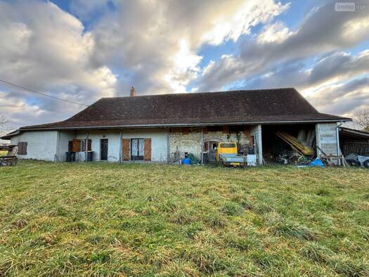 Maison à vendre 96 000 € 3 pièces 2 chambres 57 m² 6 900 m² de terrain Le Miroir 71480