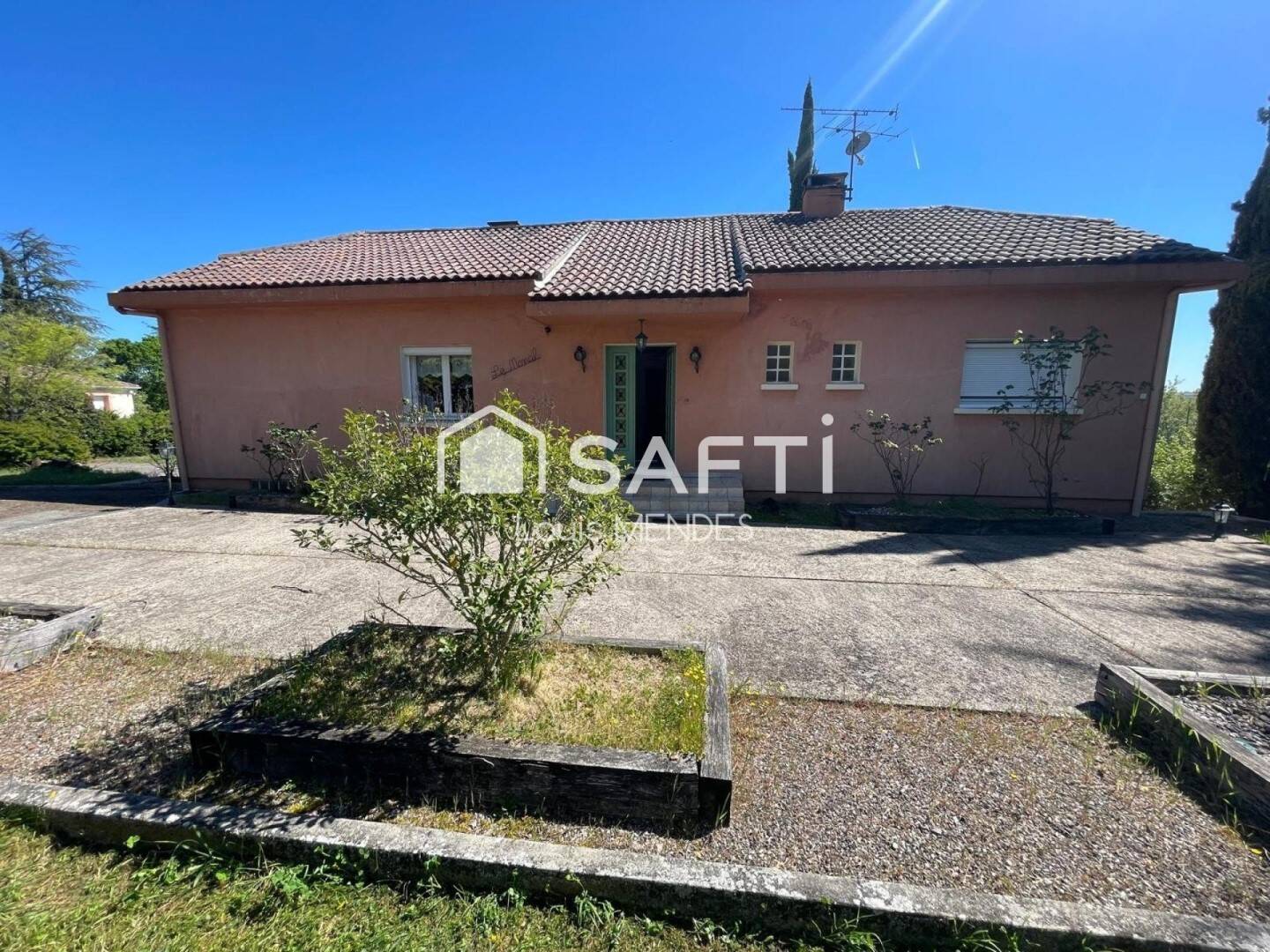 Maison 6 pièces 187 m² · à Cahors · 187 m² · 370 000 €