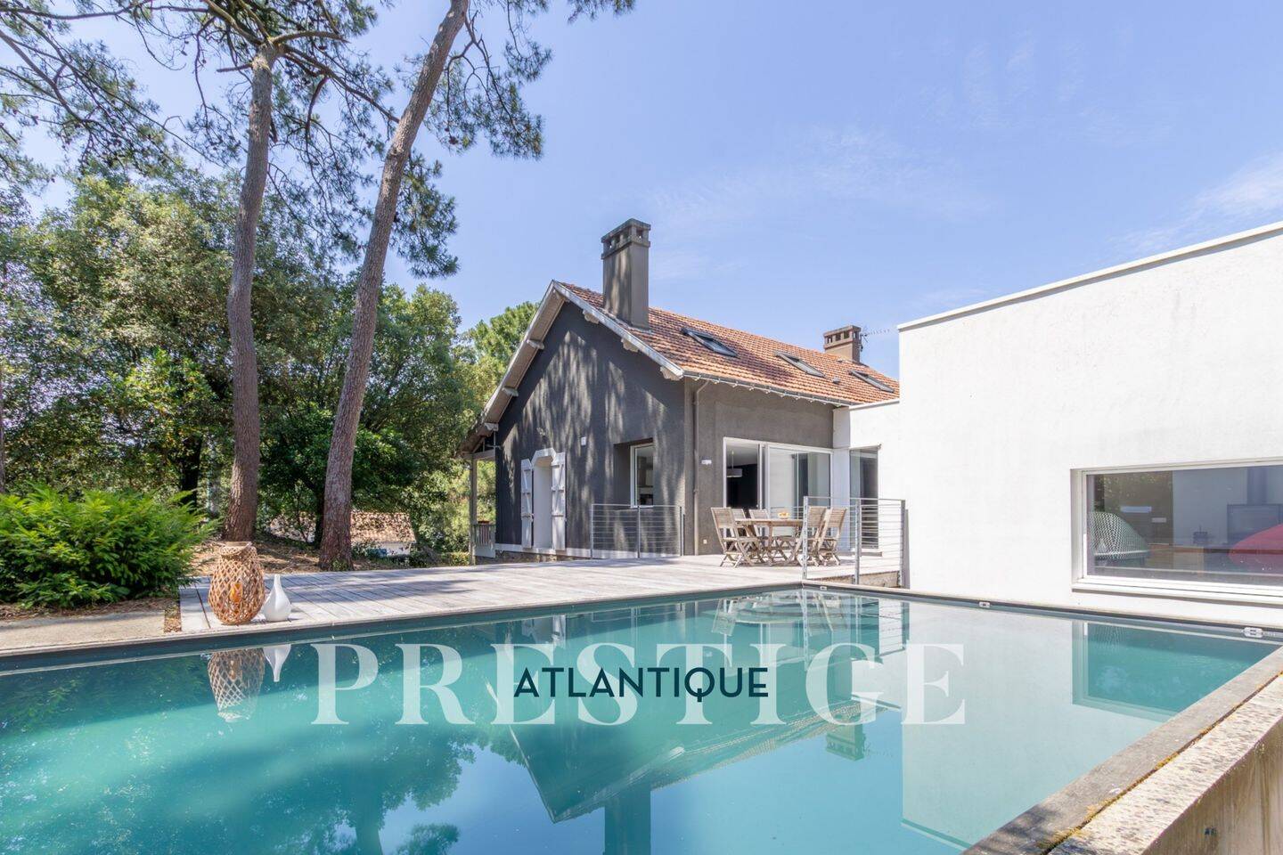 Maison 8 pièces 205 m² · à Saint-Michel-Chef-Chef · 205 m² · 850 000 €