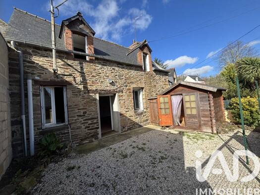 Maison à vendre 90 500 € 3 pièces 2 chambres 62 m² 100 m² de terrain Plénée-Jugon 22640