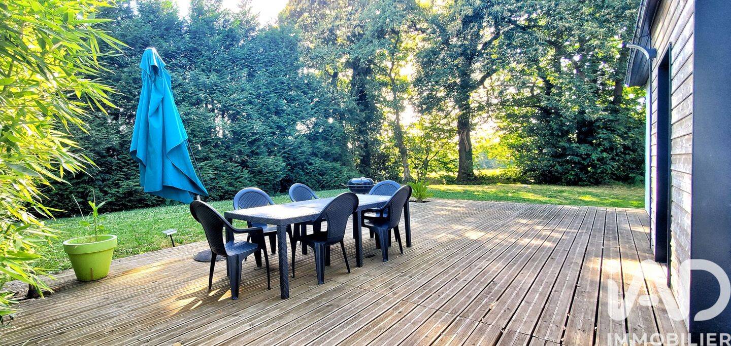 Maison 9 pièces 137 m² · à Locqueltas · 137 m² · 350 785 €