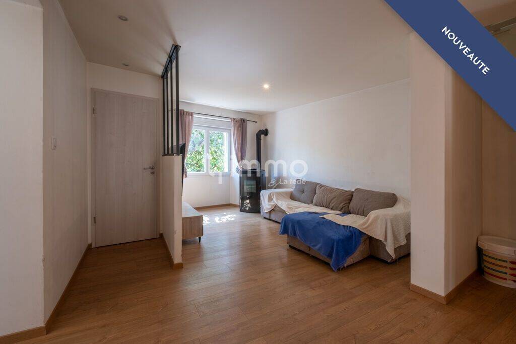Maison 4 pièces 104 m² · à Peyruis · 104 m² · 220 000 €