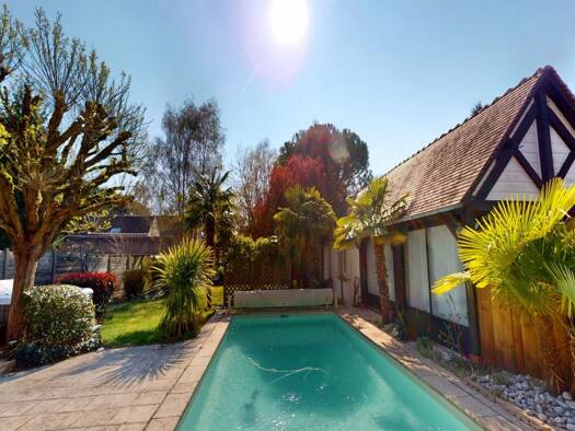 Maison à vendre 679 000 € 9 pièces 5 chambres 201 m² 1 019 m² de terrain Saint-Denis-en-Val 45560